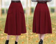 Load image into Gallery viewer, Winter skirt/Wool skirt/Midi skirt/A-line skirt/pleated skirt/black skirt/skirt with pockets A0010