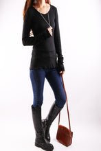 Load image into Gallery viewer, Women's Long Long Sleeves top, bottoming Cotton t-Shirt, Black shirt, v-neck top, form fitting top(Y1117) - lijingshop