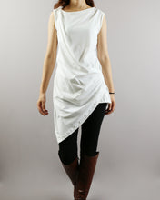 Load image into Gallery viewer, Asymmetrical Cotton Tank Top/Sleeveless tops/Tunic top for women/cotton t-shirt/Customized shirt/Tunic Top for Leggings(Y1704S)