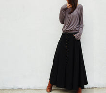 Load image into Gallery viewer, Maxi skirt/Wool skirt women/winter skirt/long skirt/a-line skirt/black skirt/skirt with pockets A007
