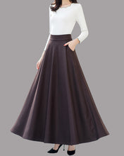 Load image into Gallery viewer, Winter skirt, wool skirt, black skirt, long wool skirt, vintage skirt, high waist skirt, wool maxi skirt, elastic waist skirt Q0015
