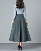 Load image into Gallery viewer, High waist skirt, Flare skirt, Winter skirt, Midi skirt, Wool skirt, dark gray skirt, long skirt, vintage skirt Q0026
