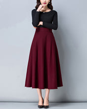 Load image into Gallery viewer, High waist skirt, Winter skirt, Midi skirt, Wool skirt, dark gray skirt, long skirt, vintage skirt, flare skirt, Wool skirt with belt Q0025
